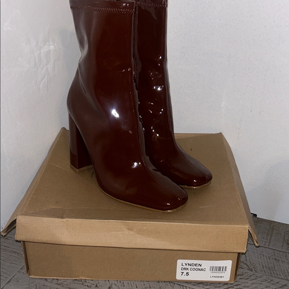 Steve Madden Glossy Dark Cognac Patent Ankle Boots